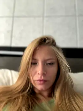 Snapshot of AnastasiaAniess chatting on October 7, 9:43 am AnastasiaAniess online show from October 7, 9:43 am