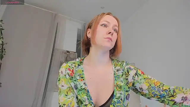 LilianKroft online show from May 14, 11:40 am
