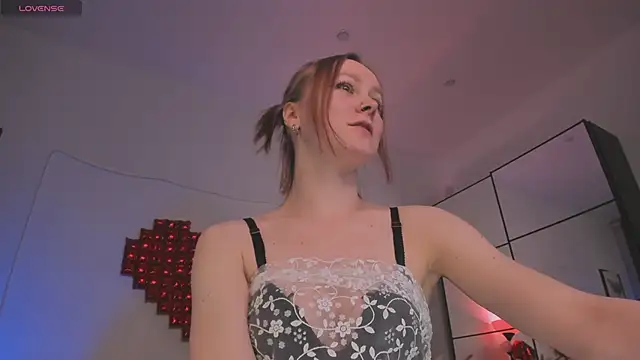 LilianKroft online show from February 10, 5:34 pm