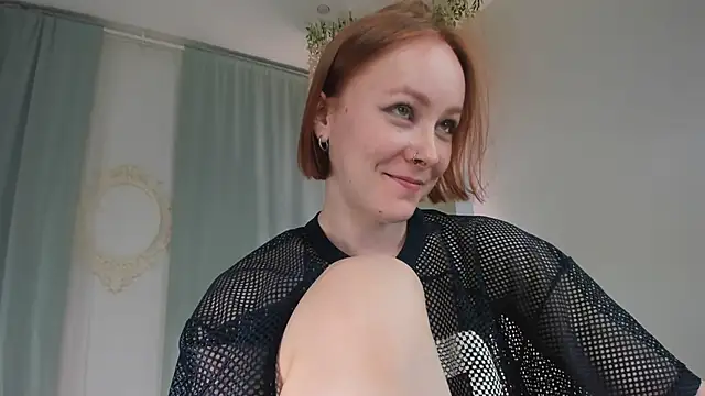 Snapshot of LilianKroft chatting on June 20, 12:21 pm LilianKroft online show from June 20, 12:21 pm