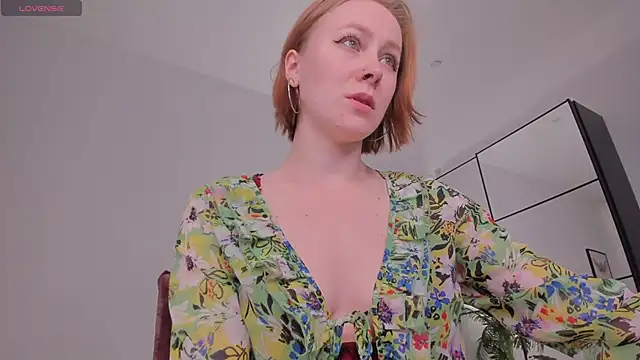 LilianKroft online show from April 30, 11:17 am