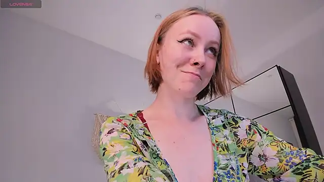 LilianKroft online show from May 7, 11:57 am