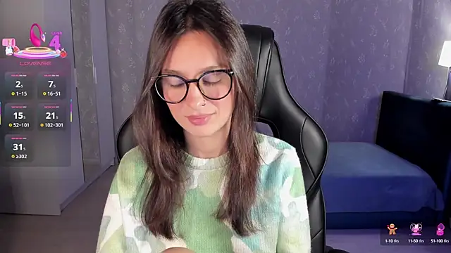Snapshot of EllaFresh chatting on September 25, 12:16 am EllaFresh online show from September 25, 12:16 am