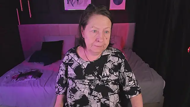 Snapshot of LindaPassionate chatting on March 3, 5:14 am LindaPassionate online show from March 3, 5:14 am