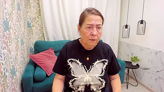LindaPassionate online show from May 24, 1:11 pm