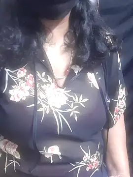 Snapshot of FreehandCircle chatting on January 15, 2:45 pm FreehandCircle online show from January 15, 2:45 pm