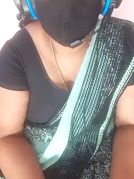 Snapshot of FreehandCircle chatting on January 16, 7:17 am FreehandCircle online show from January 16, 7:17 am