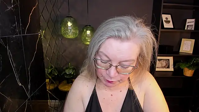 NataliMellow online show from February 25, 1:00 pm