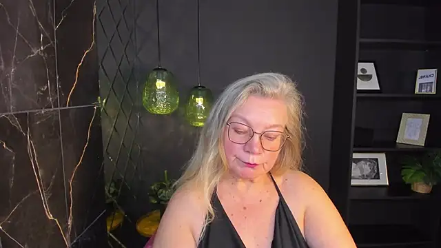 NataliMellow online show from October 17, 1:13 pm