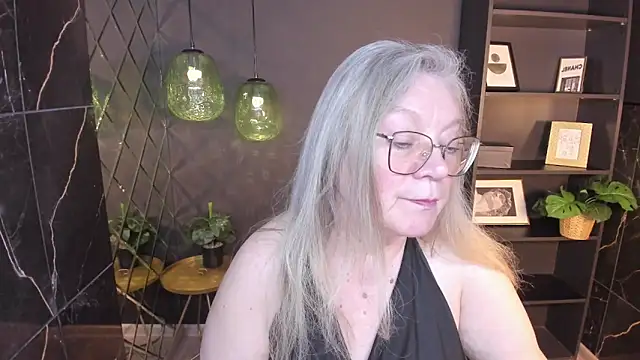 Snapshot of NataliMellow chatting on May 11, 2:45 pm NataliMellow online show from May 11, 2:45 pm