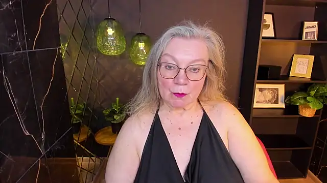 NataliMellow online show from April 18, 1:13 pm