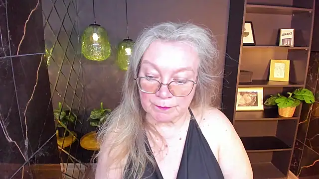 Snapshot of NataliMellow chatting on May 18, 1:16 pm NataliMellow online show from May 18, 1:16 pm