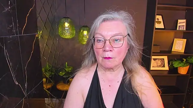 Snapshot of NataliMellow chatting on May 24, 1:11 pm NataliMellow online show from May 24, 1:11 pm