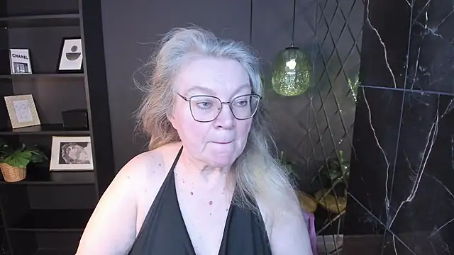 NataliMellow online show from March 23, 1:00 pm