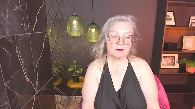 Snapshot of NataliMellow chatting on May 25, 1:10 pm NataliMellow online show from May 25, 1:10 pm