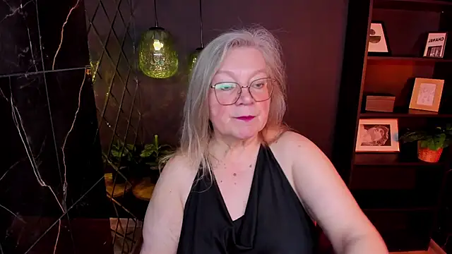 Snapshot of NataliMellow chatting on June 1, 1:11 pm NataliMellow online show from June 1, 1:11 pm