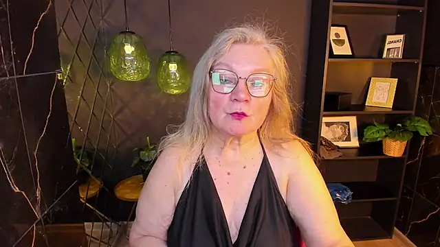 Snapshot of NataliMellow chatting on April 26, 1:30 pm NataliMellow online show from April 26, 1:30 pm