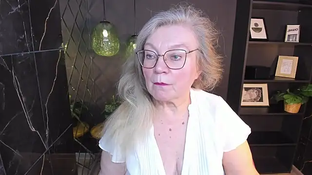 NataliMellow online show from March 12, 1:04 pm