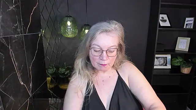 NataliMellow online show from December 20, 1:14 pm