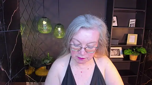 Snapshot of NataliMellow chatting on May 10, 1:14 pm NataliMellow online show from May 10, 1:14 pm