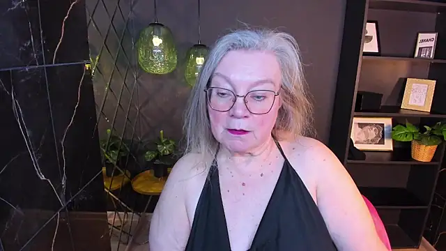 NataliMellow online show from April 8, 1:23 pm