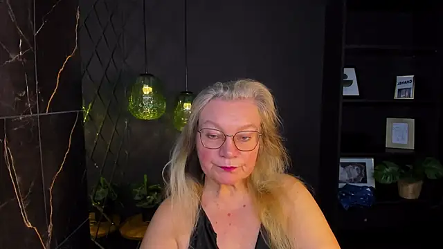 NataliMellow online show from November 13, 1:04 pm