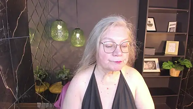 Snapshot of NataliMellow chatting on May 14, 1:19 pm NataliMellow online show from May 14, 1:19 pm