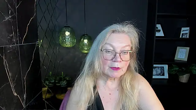 NataliMellow online show from November 28, 1:11 pm