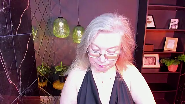 Snapshot of NataliMellow chatting on May 28, 1:17 pm NataliMellow online show from May 28, 1:17 pm