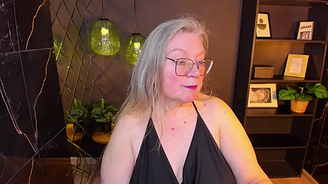 Snapshot of NataliMellow chatting on May 7, 1:14 pm NataliMellow online show from May 7, 1:14 pm