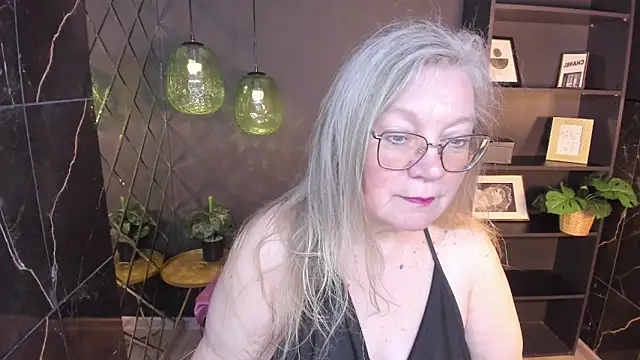 Snapshot of NataliMellow chatting on May 11, 1:23 pm NataliMellow online show from May 11, 1:23 pm