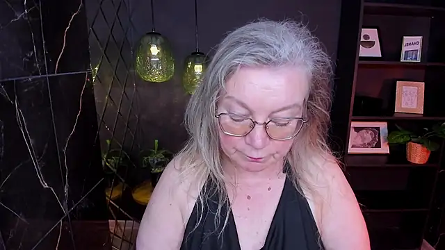 NataliMellow online show from July 4, 1:15 pm