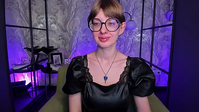 Snapshot of RubySoft chatting on February 18, 9:00 pm RubySoft online show from February 18, 9:00 pm