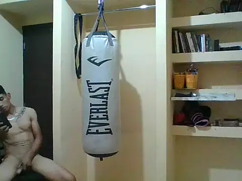 Snapshot of anonymo8976 chatting on March 27, 11:33 am anonymo8976 online show from March 27, 11:33 am