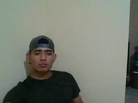 Snapshot of anonymo8976 chatting on May 27, 10:11 am anonymo8976 online show from May 27, 10:11 am