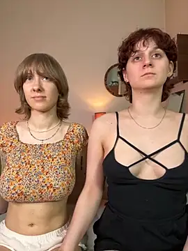 Jitoon Exe online show from November 13, 4:00 pm