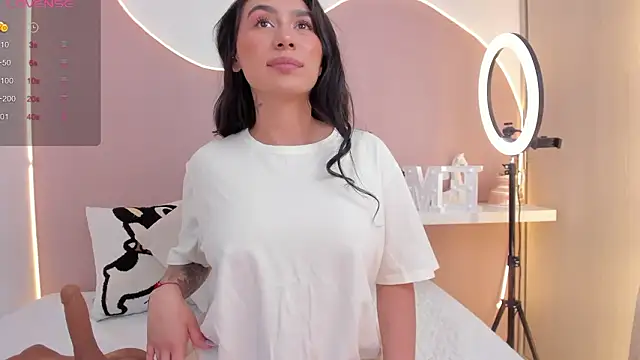 EllieMitchell online show from March 22, 7:26 pm