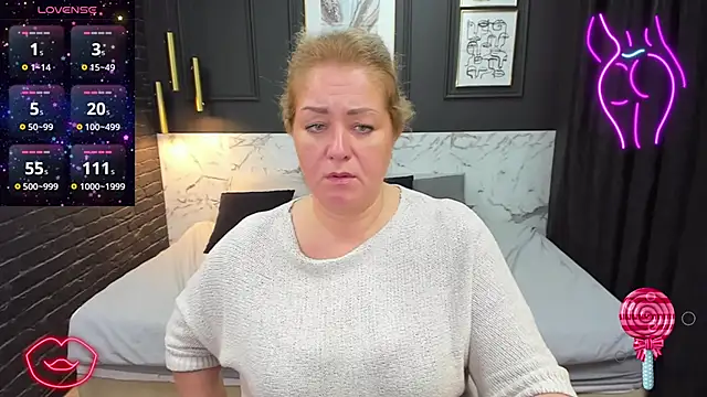 Snapshot of JenniferLight chatting on March 6, 8:16 pm JenniferLight online show from March 6, 8:16 pm