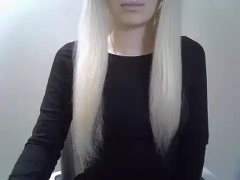 Snapshot of DitaVira chatting on January 8, 9:23 pm DitaVira online show from January 8, 9:23 pm