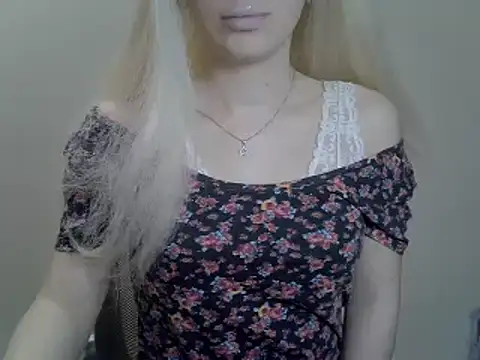 Snapshot of DitaVira chatting on January 7, 7:28 pm DitaVira online show from January 7, 7:28 pm