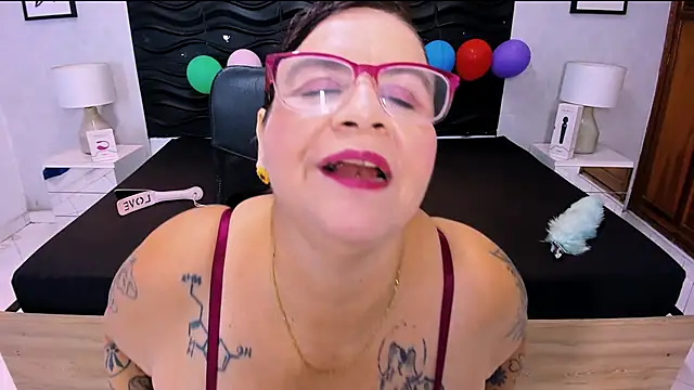 laura riley online show from October 29, 12:59 pm