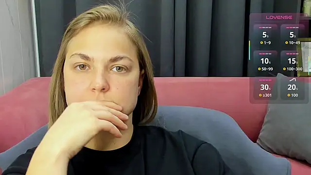 Snapshot of TataArdent chatting on December 15, 8:25 pm TataArdent online show from December 15, 8:25 pm