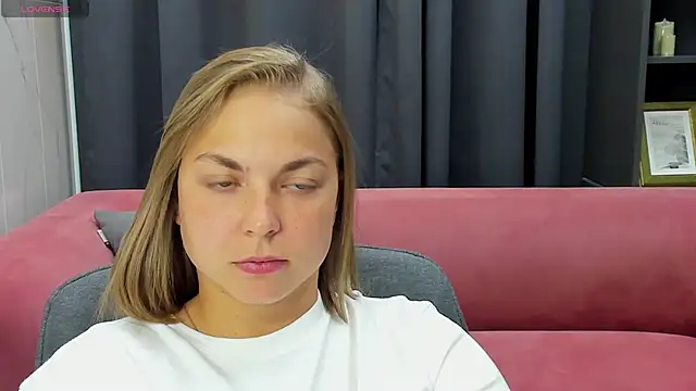 Snapshot of TataArdent chatting on October 24, 8:19 pm TataArdent online show from October 24, 8:19 pm