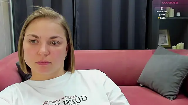 Snapshot of TataArdent chatting on February 25, 2:36 am TataArdent online show from February 25, 2:36 am