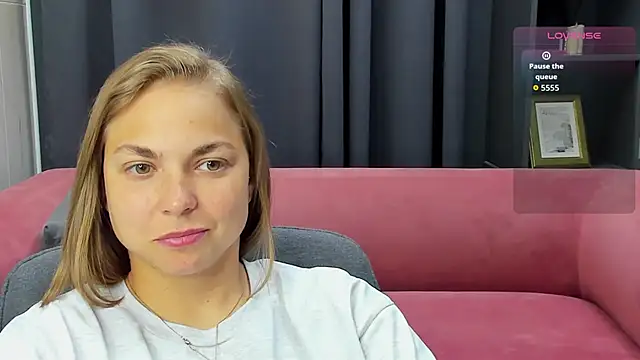 Snapshot of TataArdent chatting on October 31, 8:27 pm TataArdent online show from October 31, 8:27 pm