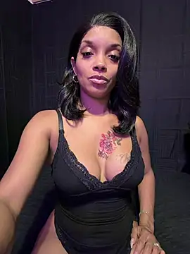 Snapshot of Rakiyahcharms chatting on July 14, 2:00 am Rakiyahcharms online show from July 14, 2:00 am