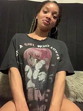 Snapshot of Rakiyahcharms chatting on December 14, 12:33 pm Rakiyahcharms online show from December 14, 12:33 pm