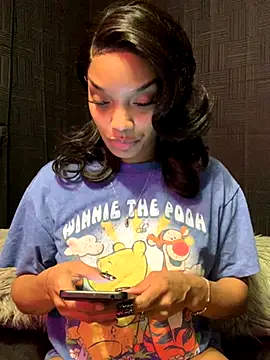 Rakiyahcharms online show from November 9, 2:15 am