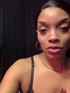 Rakiyahcharms online show from December 20, 3:20 am