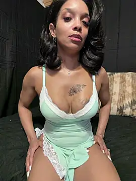Rakiyahcharms online show from April 23, 6:42 am